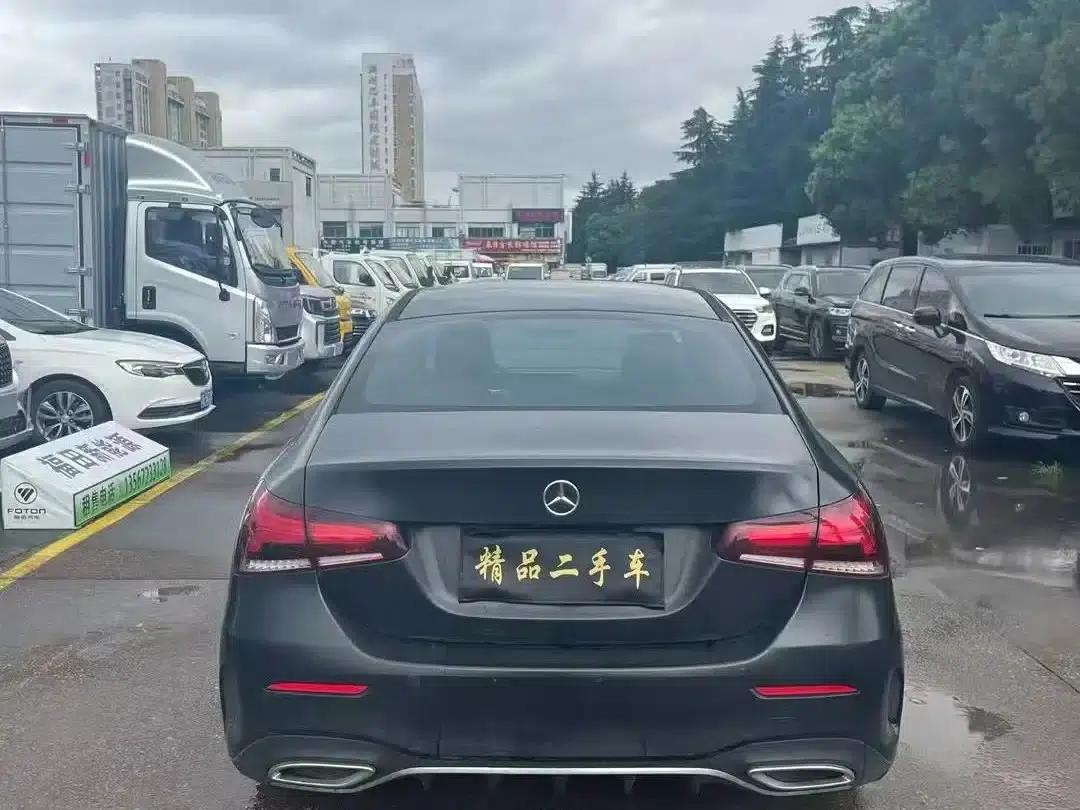 Mercedes-Benz A-Class 2020 Facelift A 200 L Sport Sedan Fashion Model — миниатюра 8