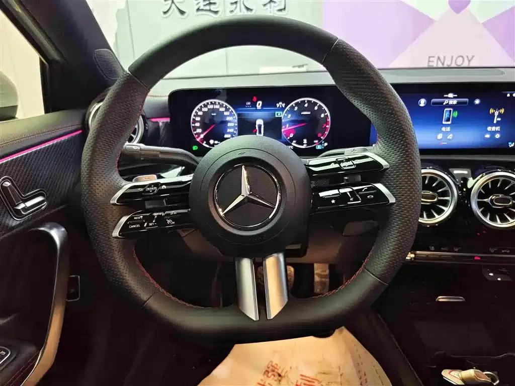 2023 Mercedes-Benz A-Class A 200 L Fashion Edition — миниатюра 13