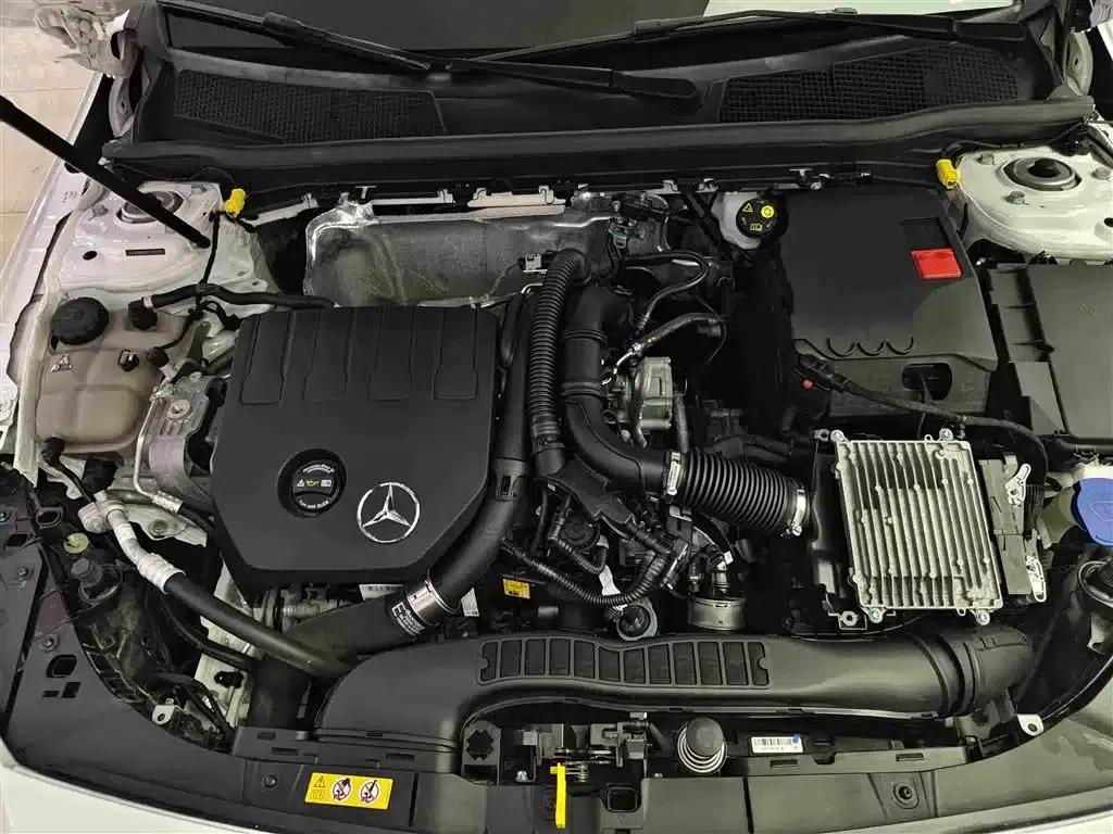 2023 Mercedes-Benz A-Class A 200 L Fashion Edition — миниатюра 16