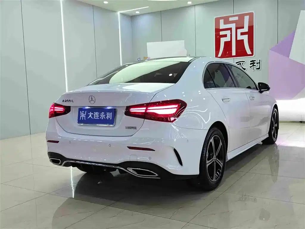 2023 Mercedes-Benz A-Class A 200 L Fashion Edition — миниатюра 4