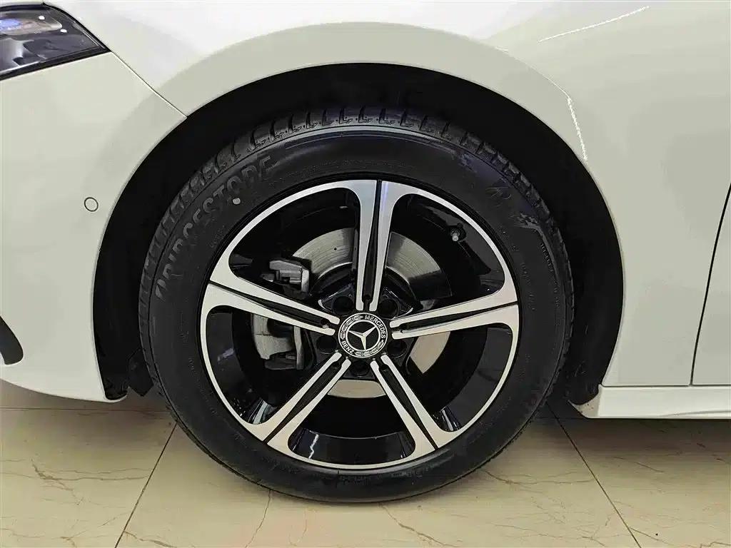 2023 Mercedes-Benz A-Class A 200 L Fashion Edition — миниатюра 8