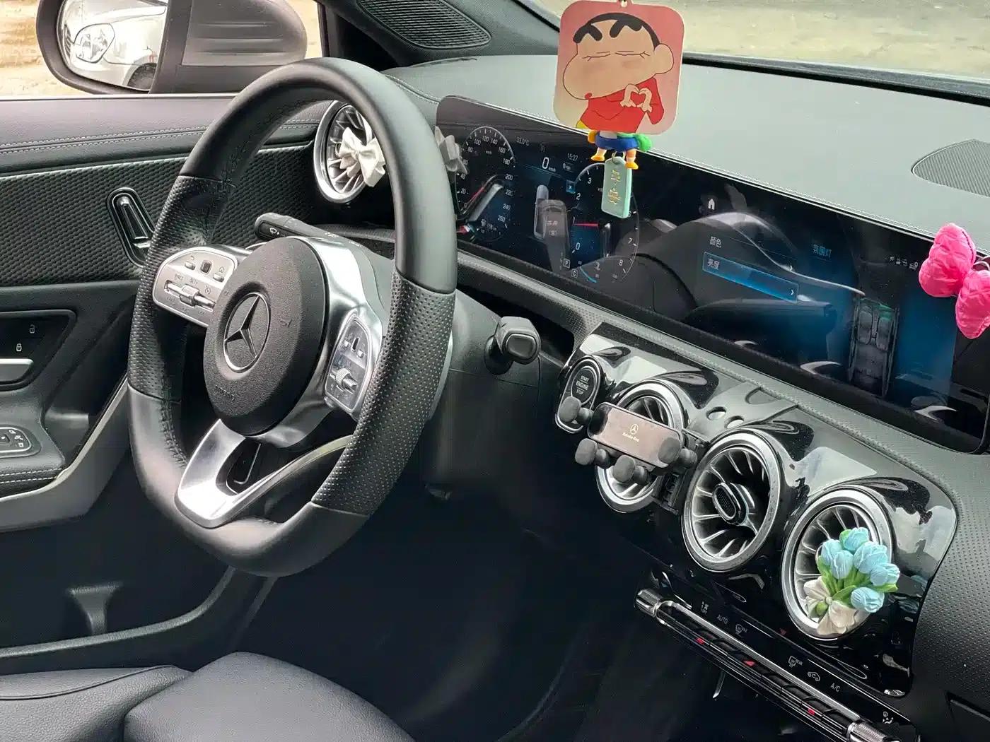 Mercedes-Benz A-Class 2022 Facelift A 200 L Sport Sedan Fashion Model — миниатюра 3