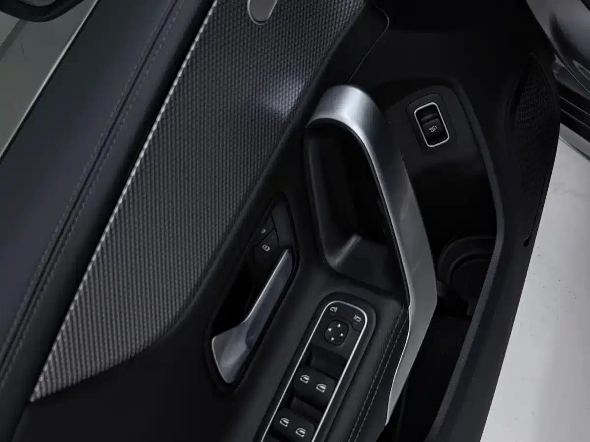 2023 Mercedes-Benz A-Class A 180 L — миниатюра 14