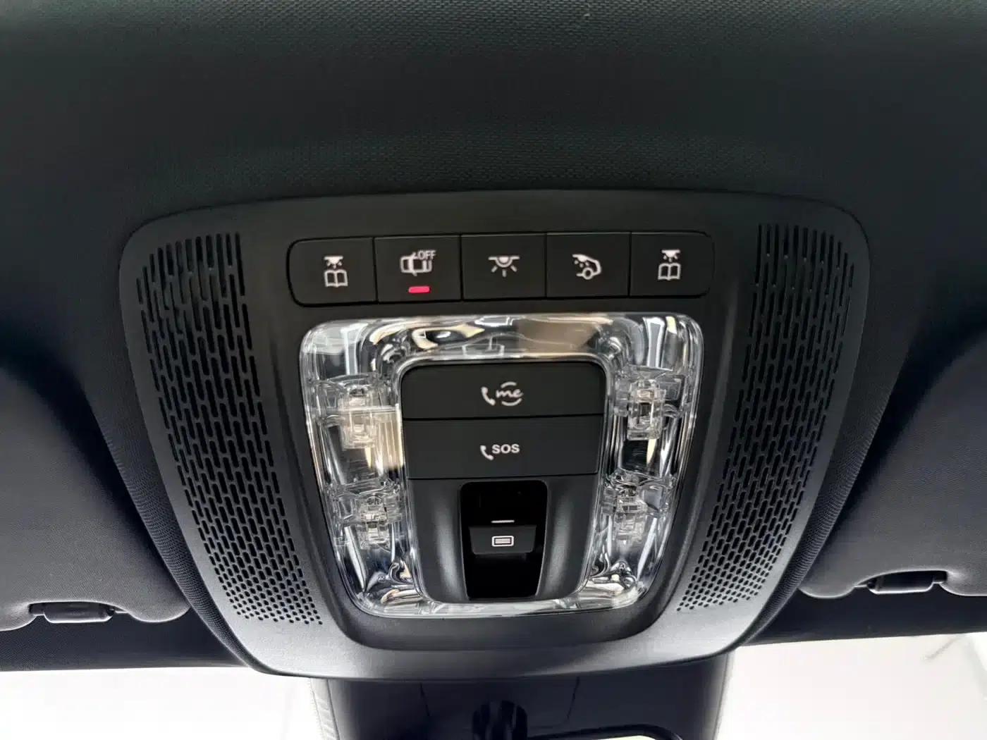 2023 Mercedes-Benz A-Class A 180 L — миниатюра 16