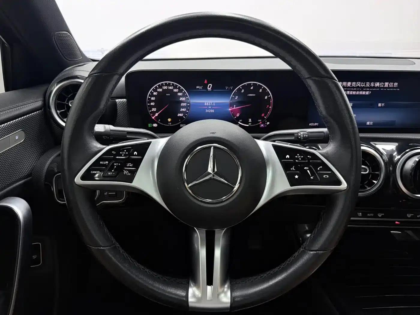 2023 Mercedes-Benz A-Class A 180 L — миниатюра 7