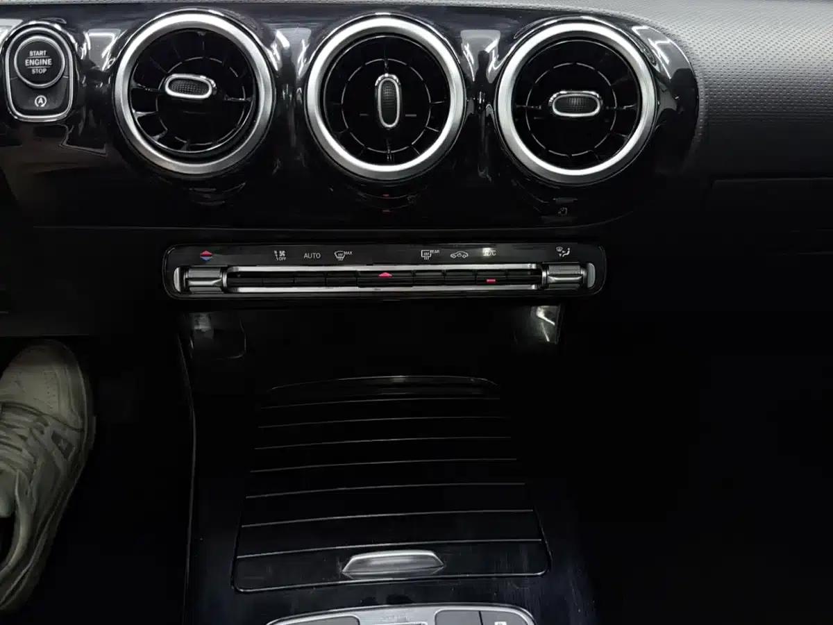 2023 Mercedes-Benz A-Class A 180 L — миниатюра 9