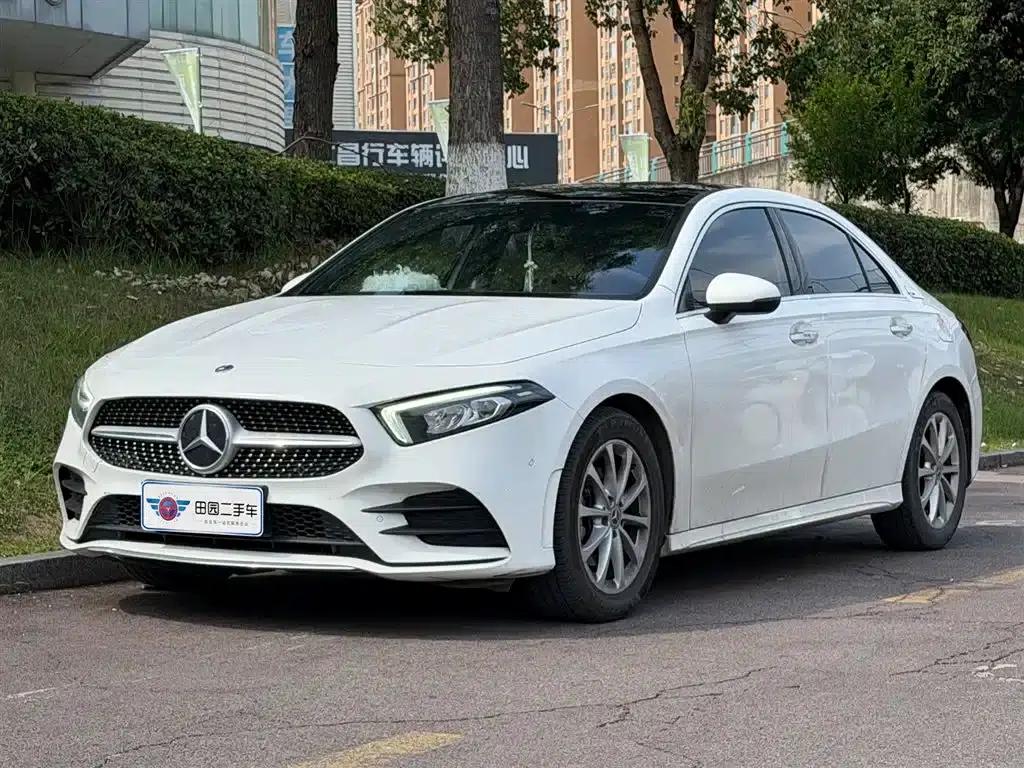 2021 Mercedes-Benz A-Class A 200 L Sport Sedan Dynamic — миниатюра 1