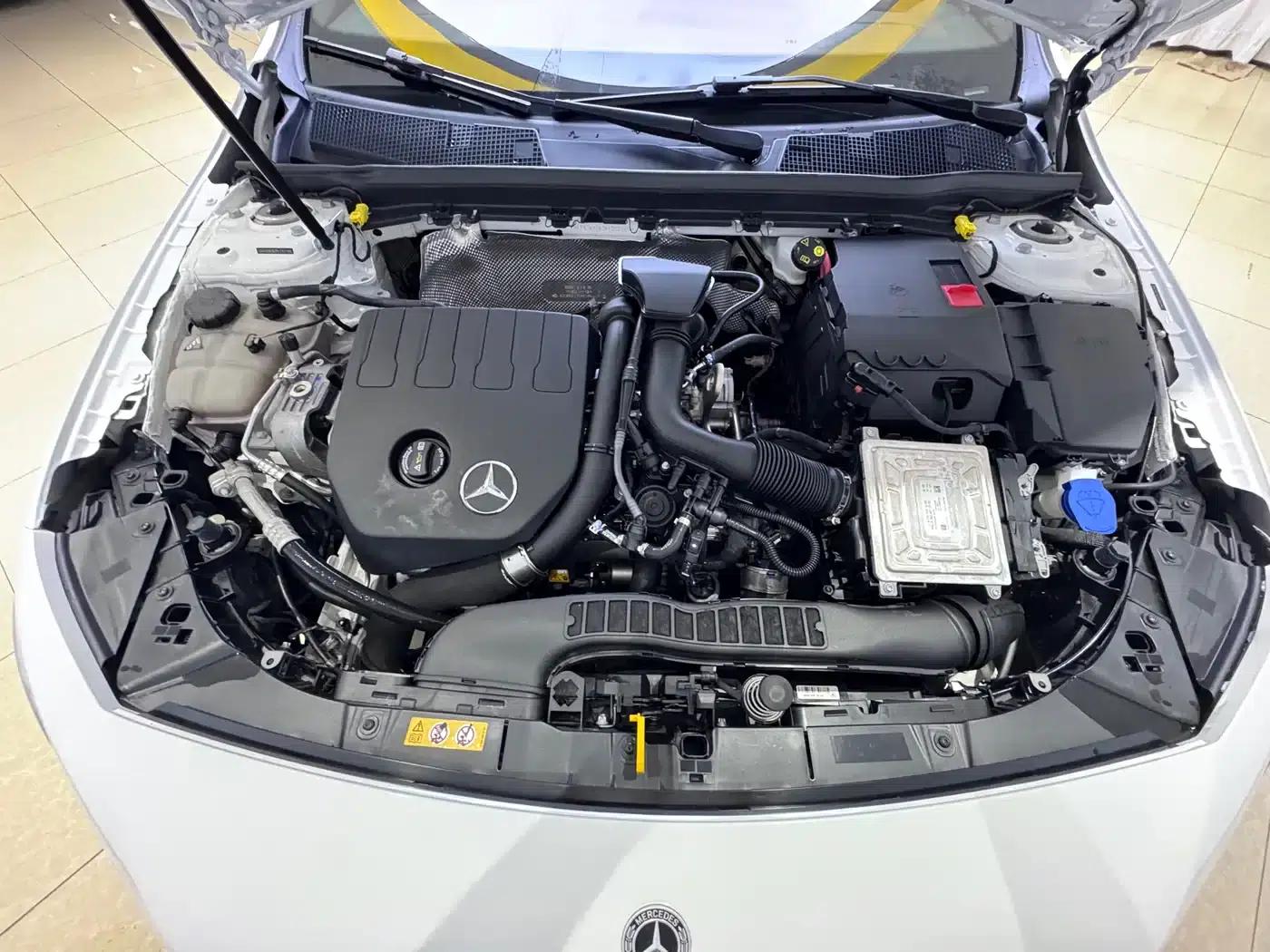 2022 Mercedes-Benz A-Class A 180 L Sport Sedan — миниатюра 24