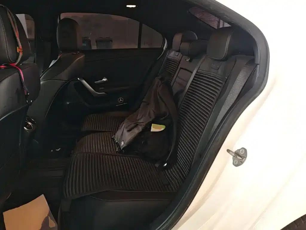 2020 Mercedes-Benz A-Class A 180 L Sport Sedan — миниатюра 17