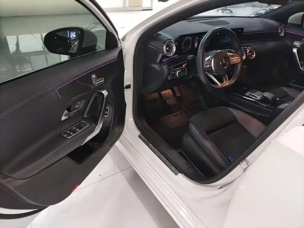 Mercedes-Benz A-Class 2022 Facelift II A 200 L Sport Sedan Fashion Edition — миниатюра 16