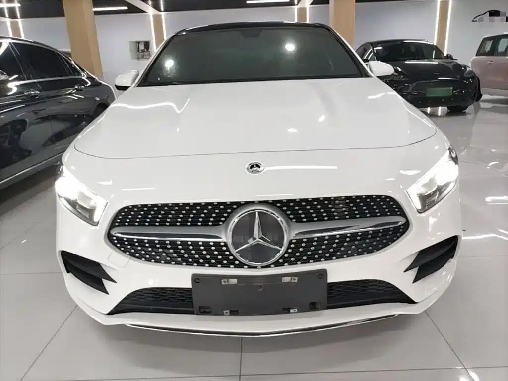 Mercedes-Benz A-Class 2022 Facelift II A 200 L Sport Sedan Fashion Edition — миниатюра 3