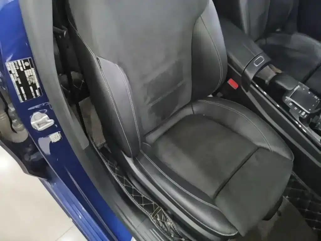 Mercedes-Benz A-Class 2020 Facelift A 200 L Sport Sedan Fashion Model — миниатюра 25