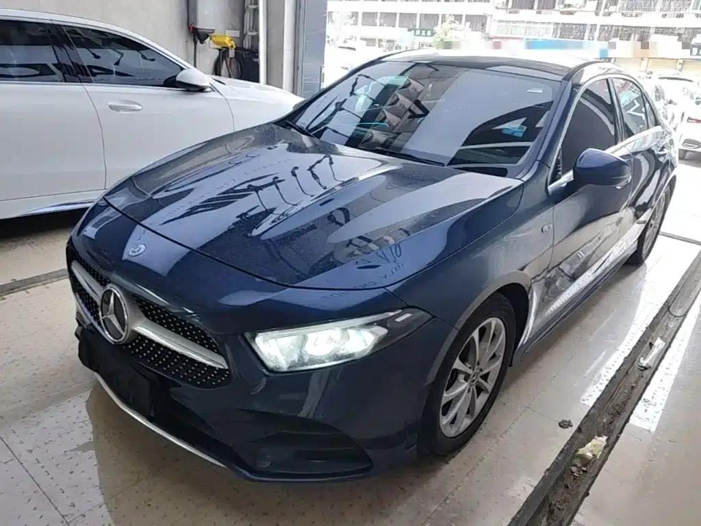 2019 Mercedes-Benz A-Class A 200 L Sport Sedan — миниатюра 1