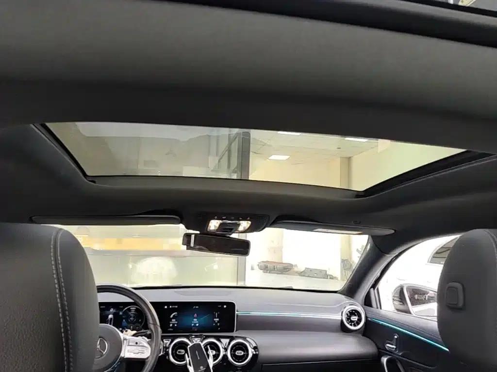 2019 Mercedes-Benz A-Class A 200 L Sport Sedan — миниатюра 18