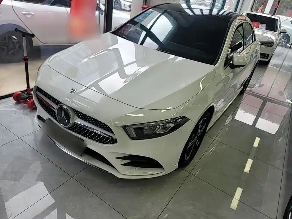 Mercedes-Benz A-Class 2022 Facelift III A 200 L Sport Sedan Fashion Edition — миниатюра 1