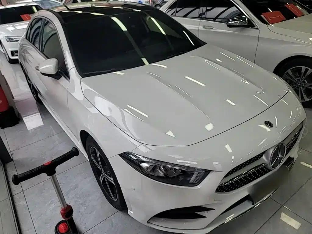Mercedes-Benz A-Class 2022 Facelift III A 200 L Sport Sedan Fashion Edition — миниатюра 4