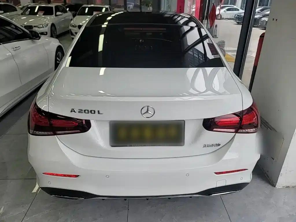 Mercedes-Benz A-Class 2022 Facelift III A 200 L Sport Sedan Fashion Edition — миниатюра 6