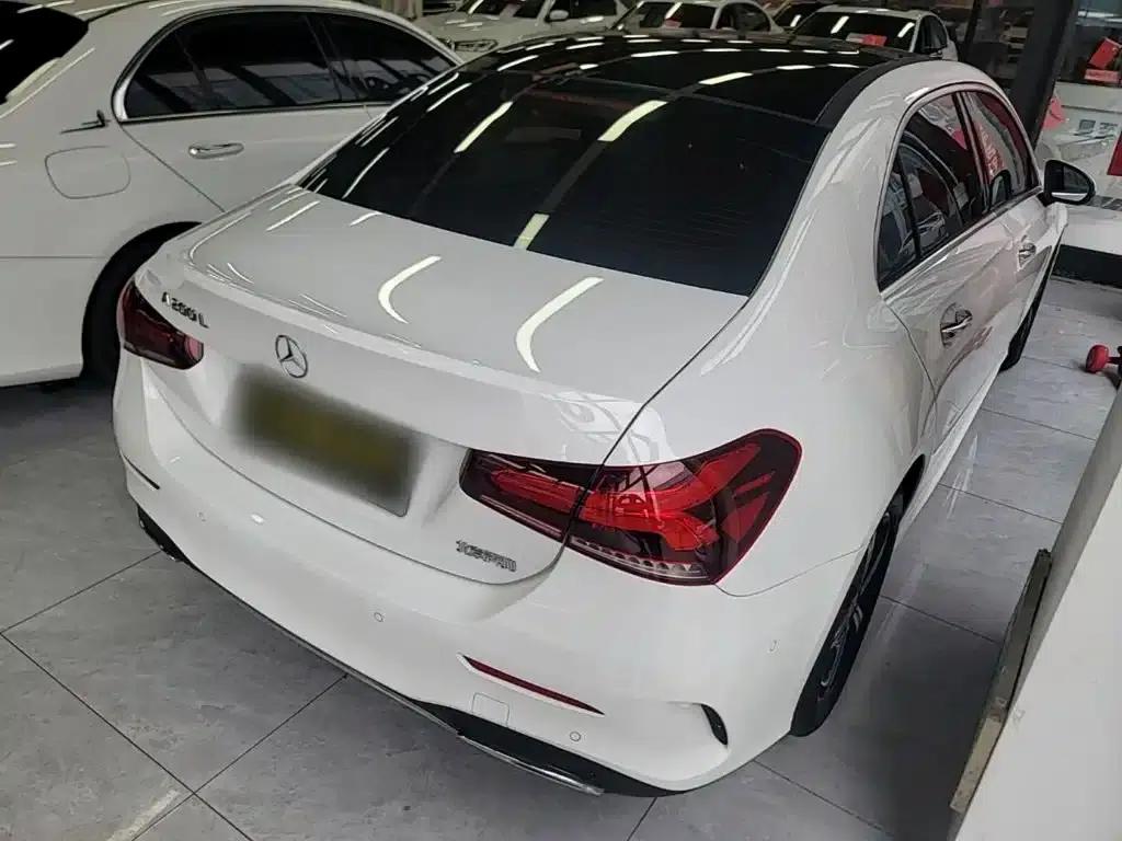 Mercedes-Benz A-Class 2022 Facelift III A 200 L Sport Sedan Fashion Edition — миниатюра 7