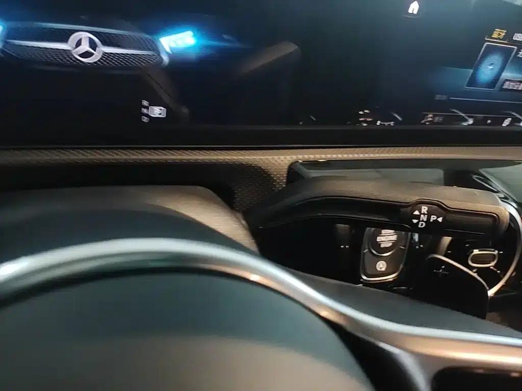 2021 Mercedes-Benz A-Class A 180 L Sport Sedan — миниатюра 14