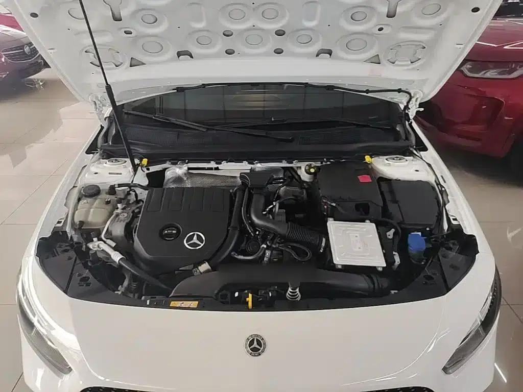 2021 Mercedes-Benz A-Class A 180 L Sport Sedan — миниатюра 20