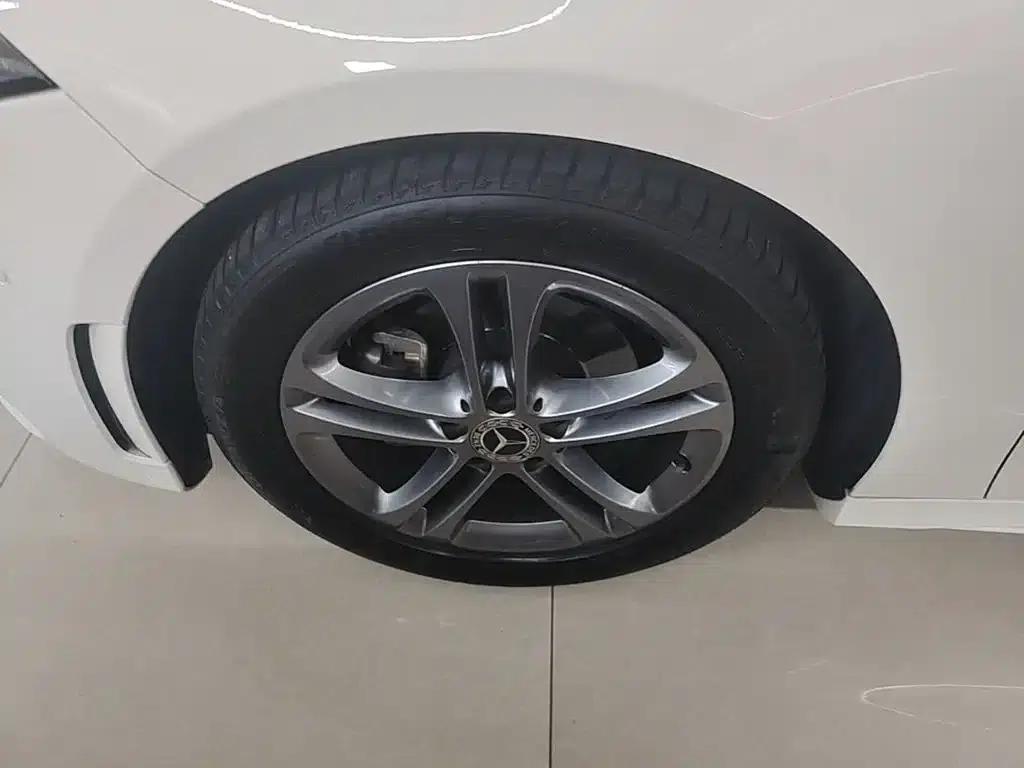 2021 Mercedes-Benz A-Class A 180 L Sport Sedan — миниатюра 23