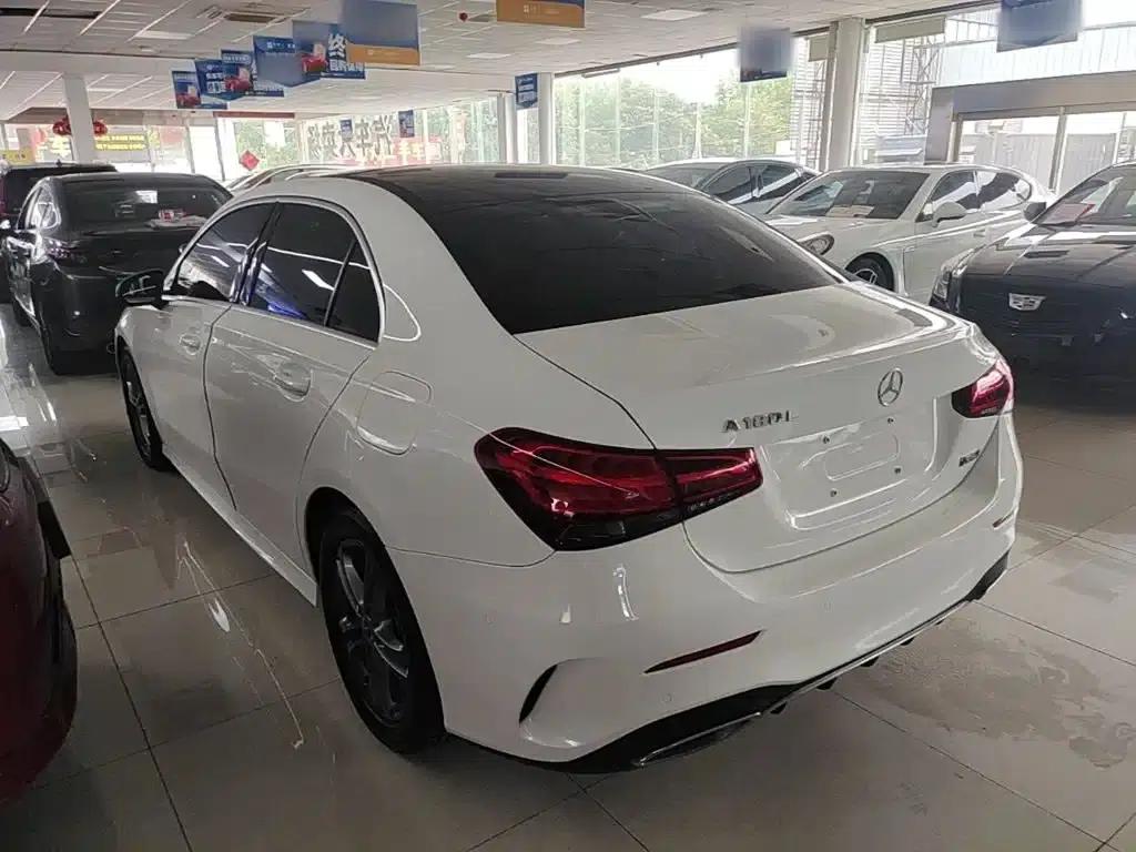 2021 Mercedes-Benz A-Class A 180 L Sport Sedan — миниатюра 5
