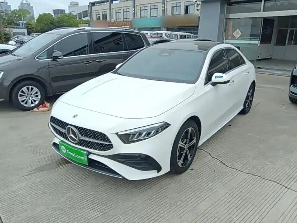 Mercedes-Benz A-Class 2024 Facelift A 200 L Fashion Model — миниатюра 2