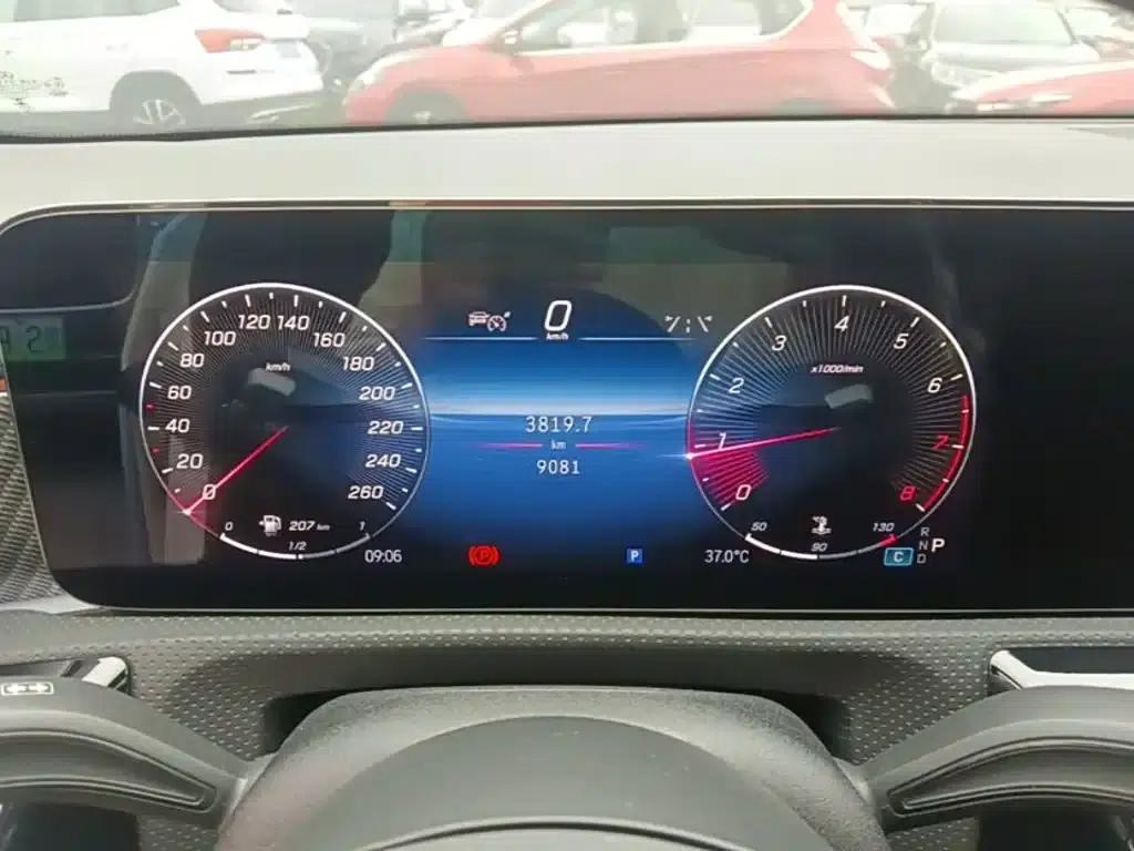 Mercedes-Benz A-Class 2024 Facelift A 200 L Fashion Model — миниатюра 12