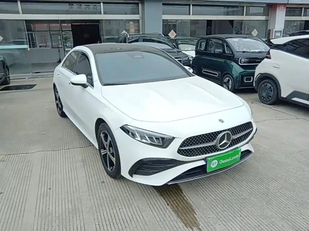 Mercedes-Benz A-Class 2024 Facelift A 200 L Fashion Model — миниатюра 4