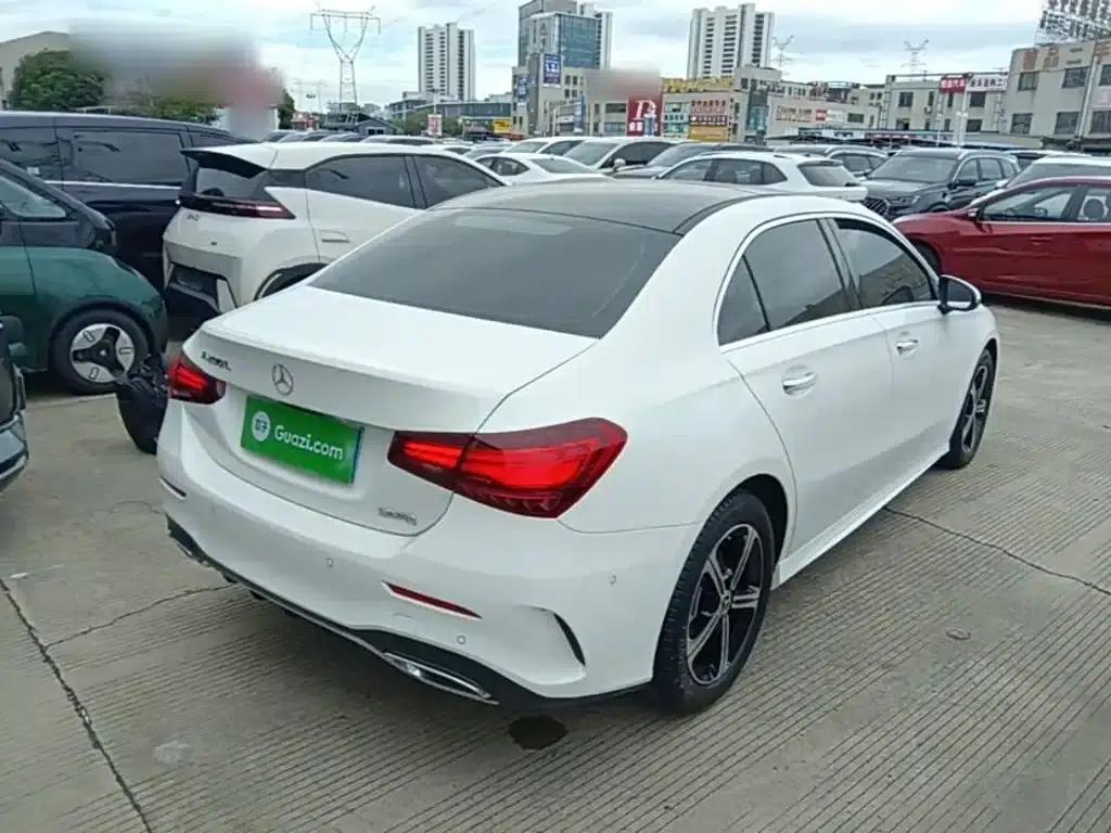 Mercedes-Benz A-Class 2024 Facelift A 200 L Fashion Model — миниатюра 7