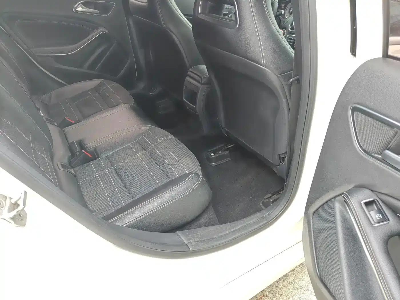 2015 Mercedes-Benz A-Class Imported Model A 200 Fashion Edition — миниатюра 14