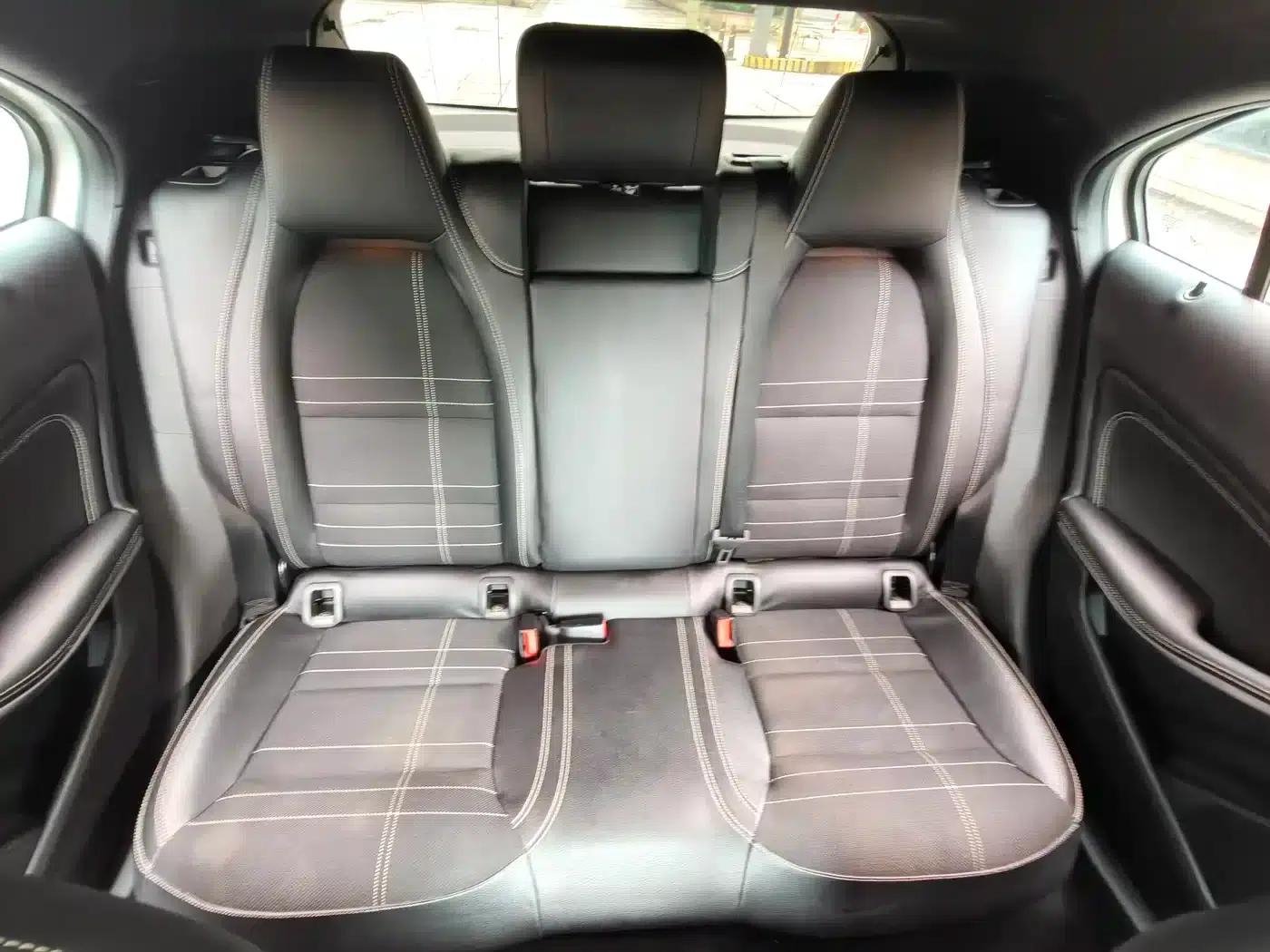 2015 Mercedes-Benz A-Class Imported Model A 200 Fashion Edition — миниатюра 18