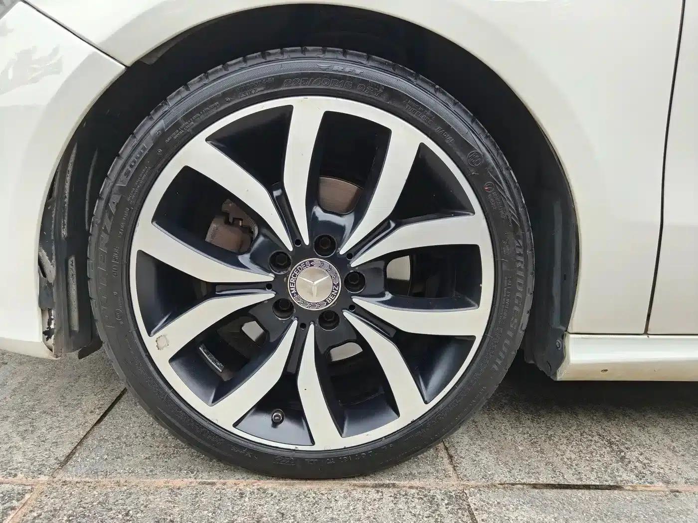 2015 Mercedes-Benz A-Class Imported Model A 200 Fashion Edition — миниатюра 9