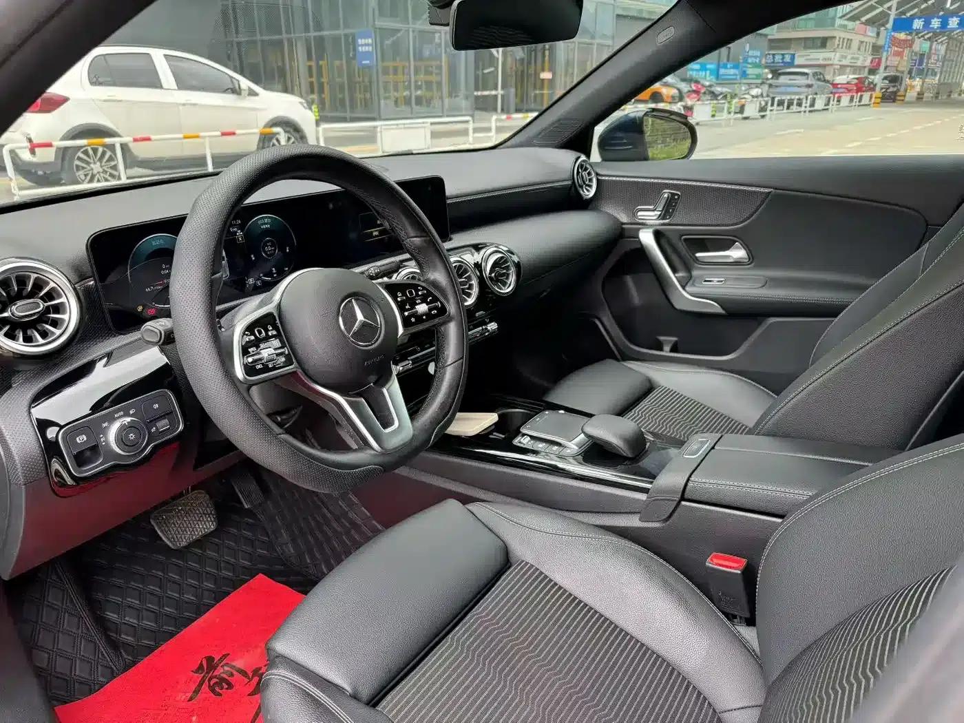 2022 Mercedes-Benz A-Class (Imported) Facelift Model A 200 Fashion Edition — миниатюра 6