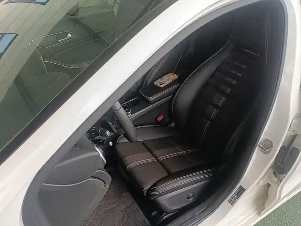 Mercedes-Benz A-Class (Imported) 2018 A 200 Fashion Model — миниатюра 15