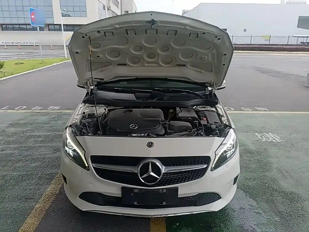 Mercedes-Benz A-Class (Imported) 2018 A 200 Fashion Model — миниатюра 20
