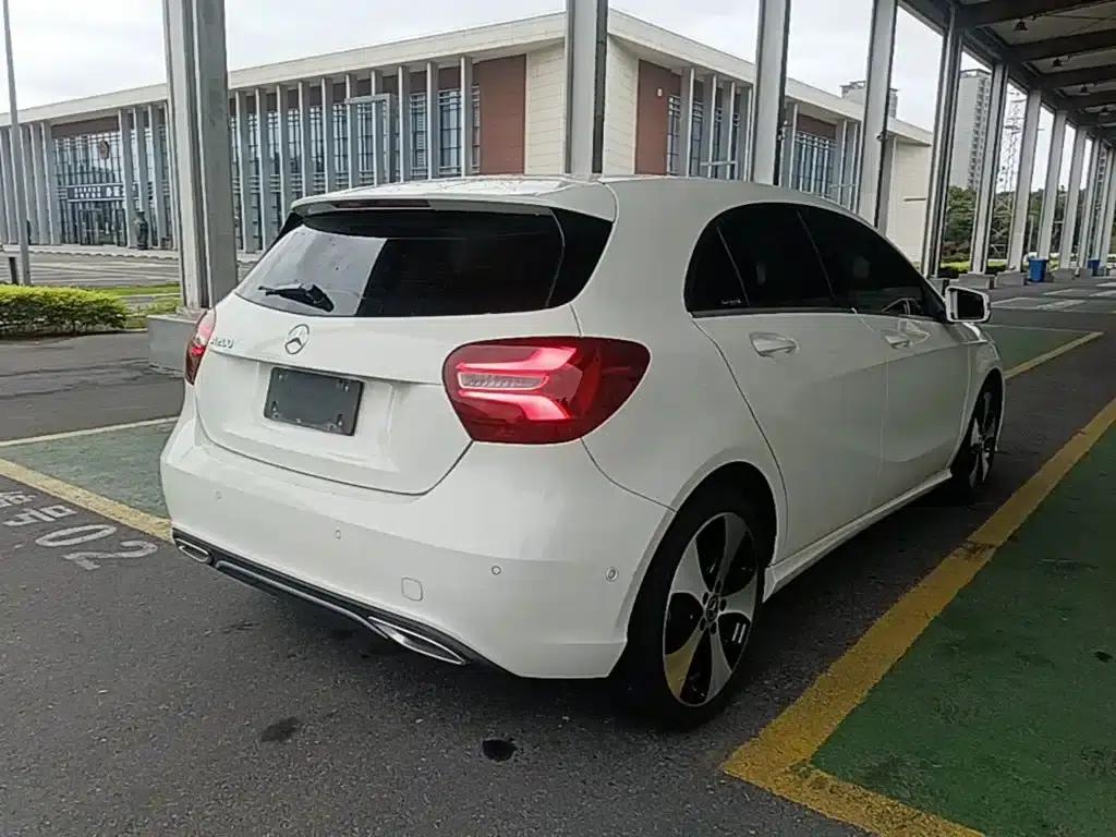Mercedes-Benz A-Class (Imported) 2018 A 200 Fashion Model — миниатюра 7