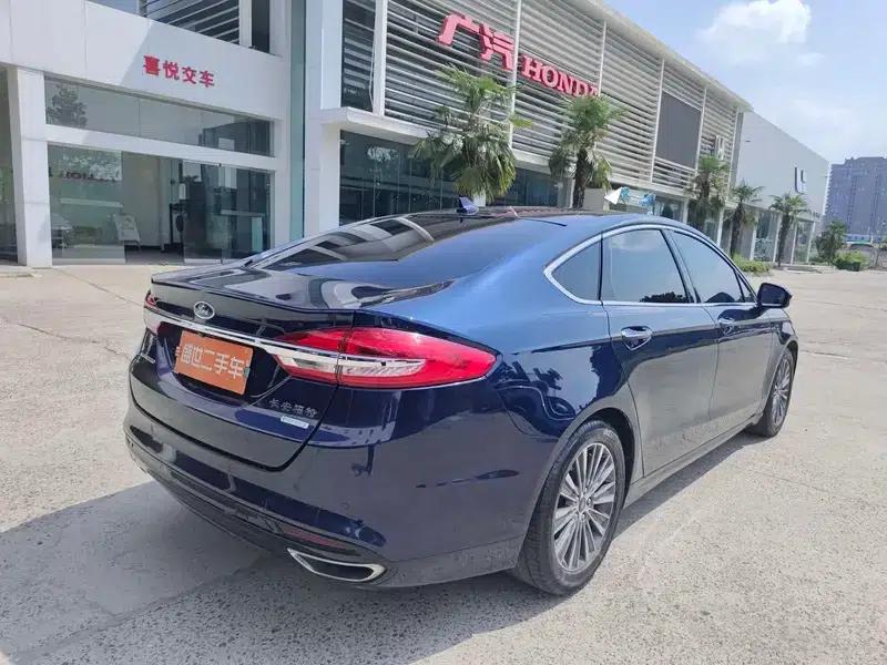 2017 Ford Mondeo EcoBoost 180 Luxury — миниатюра 5