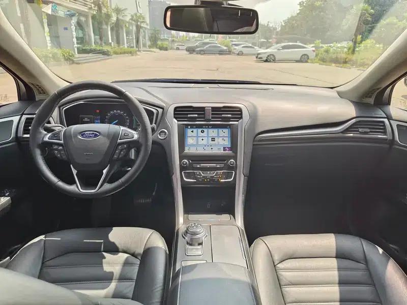2017 Ford Mondeo EcoBoost 180 Luxury — миниатюра 7