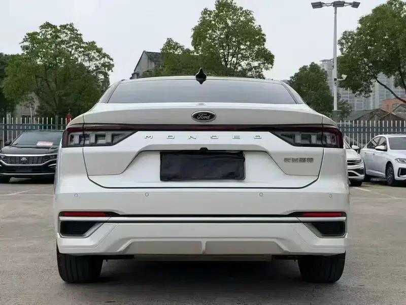 2023 Ford Mondeo EcoBoost 180 Supreme Edition — миниатюра 5