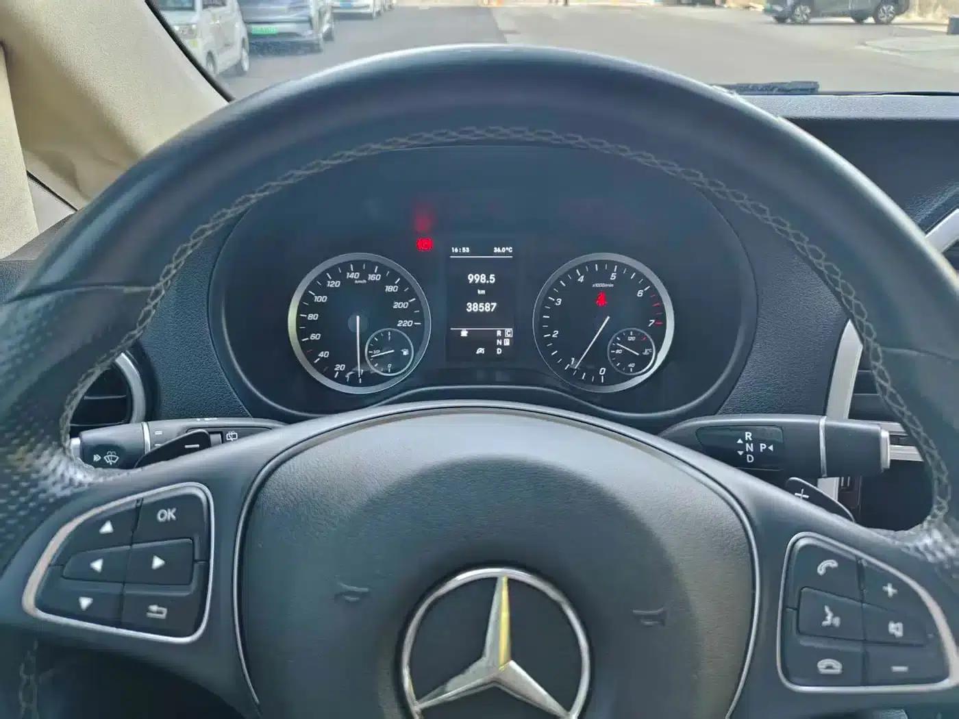 Vito 2021 2.0T Business Edition 7-seater — миниатюра 11