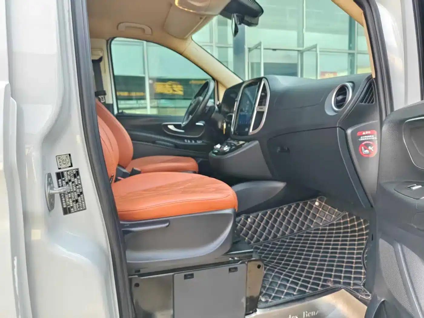 Vito 2021 2.0T Business Edition 7-seater — миниатюра 12