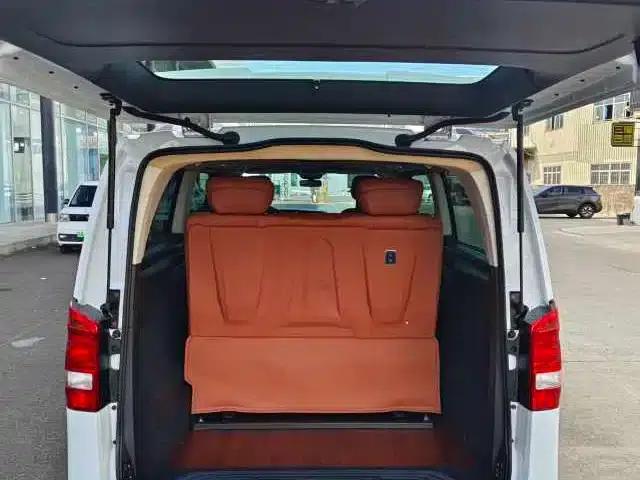 Vito 2021 2.0T Business Edition 7-seater — миниатюра 13