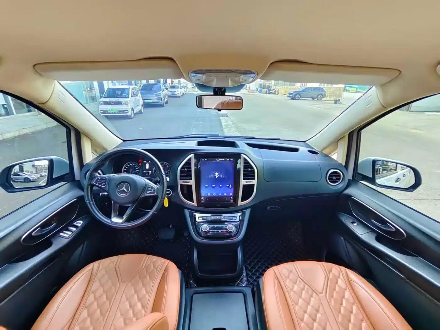 Vito 2021 2.0T Business Edition 7-seater — миниатюра 5