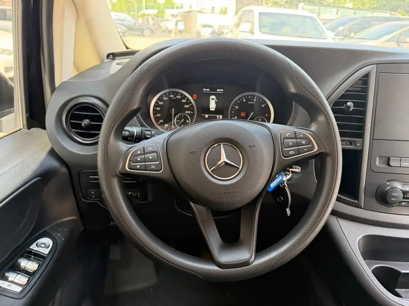 Vito 2020 2.0T Elite Edition 9-seater — миниатюра 19