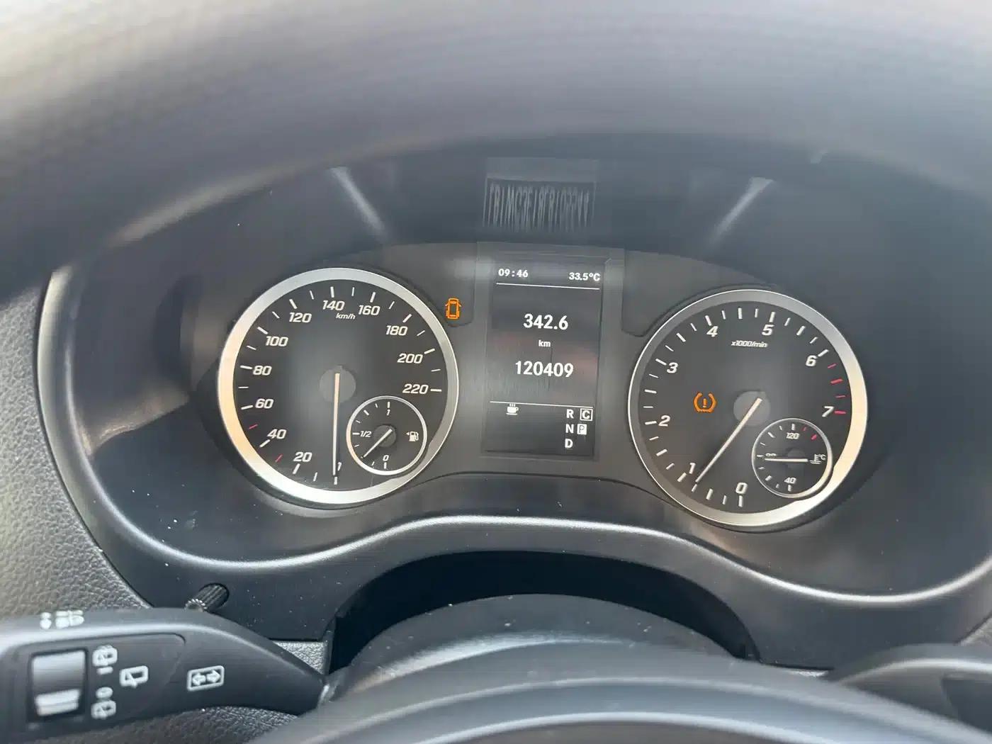 Vito 2020 2.0T Elite Edition 9-seater — миниатюра 22
