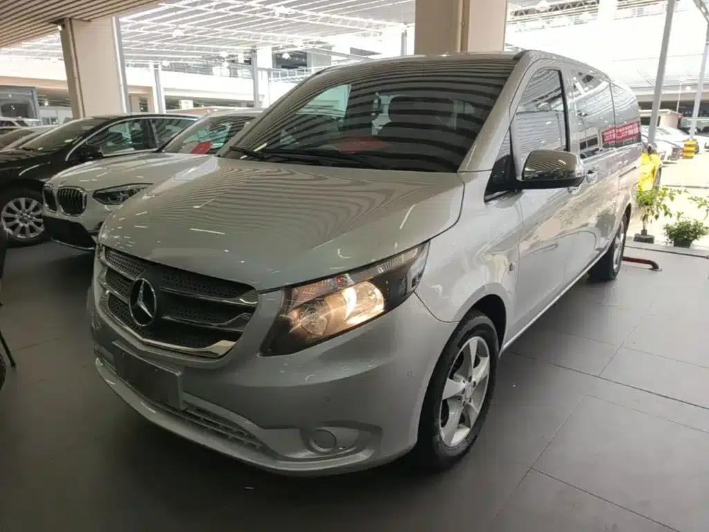 2016 Vito 2.0T Business Edition — миниатюра 1