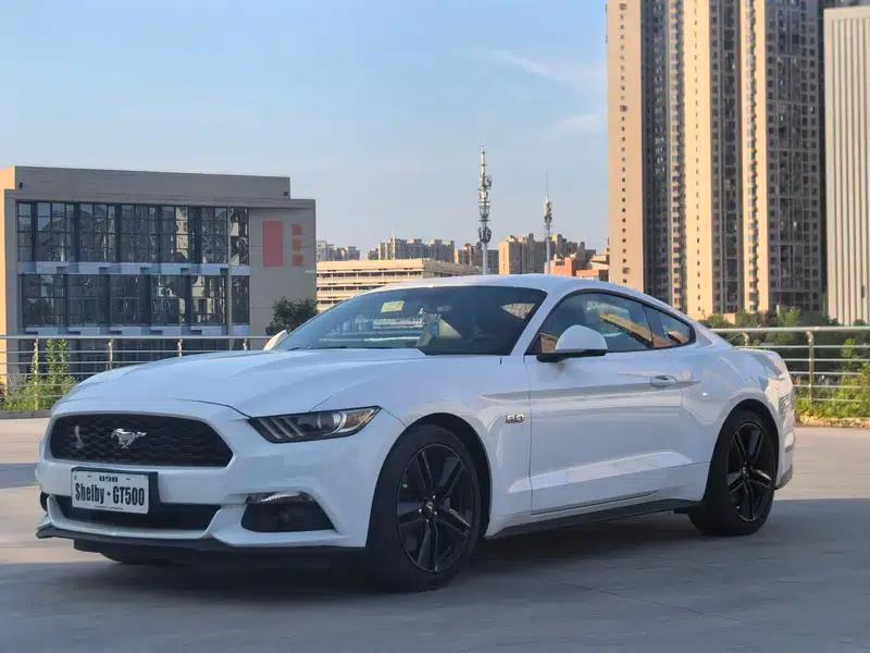 2015 Mustang 2.3T Performance Edition — миниатюра 1