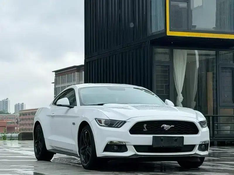2015 Mustang 2.3T Performance Edition — миниатюра 3