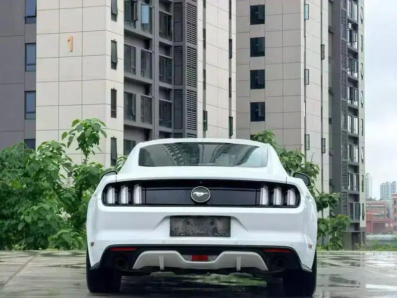 2015 Mustang 2.3T Performance Edition — миниатюра 5